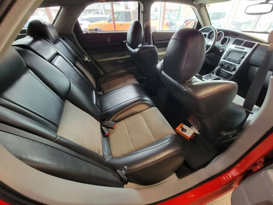 2007 Dodge Magnum 2nd Gen Wagon - Image 15 of 18