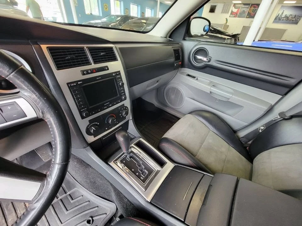 2007 Dodge Magnum 2nd Gen Wagon - Image 11 of 18
