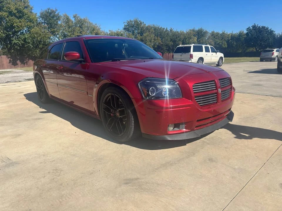 2007 Dodge Magnum 2nd Gen Wagon - Image 2 of 9