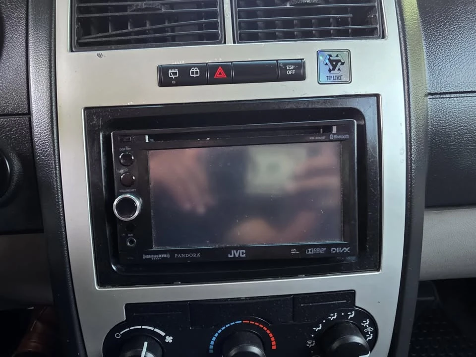 2007 Dodge Magnum 2nd Gen Wagon - Image 12 of 17
