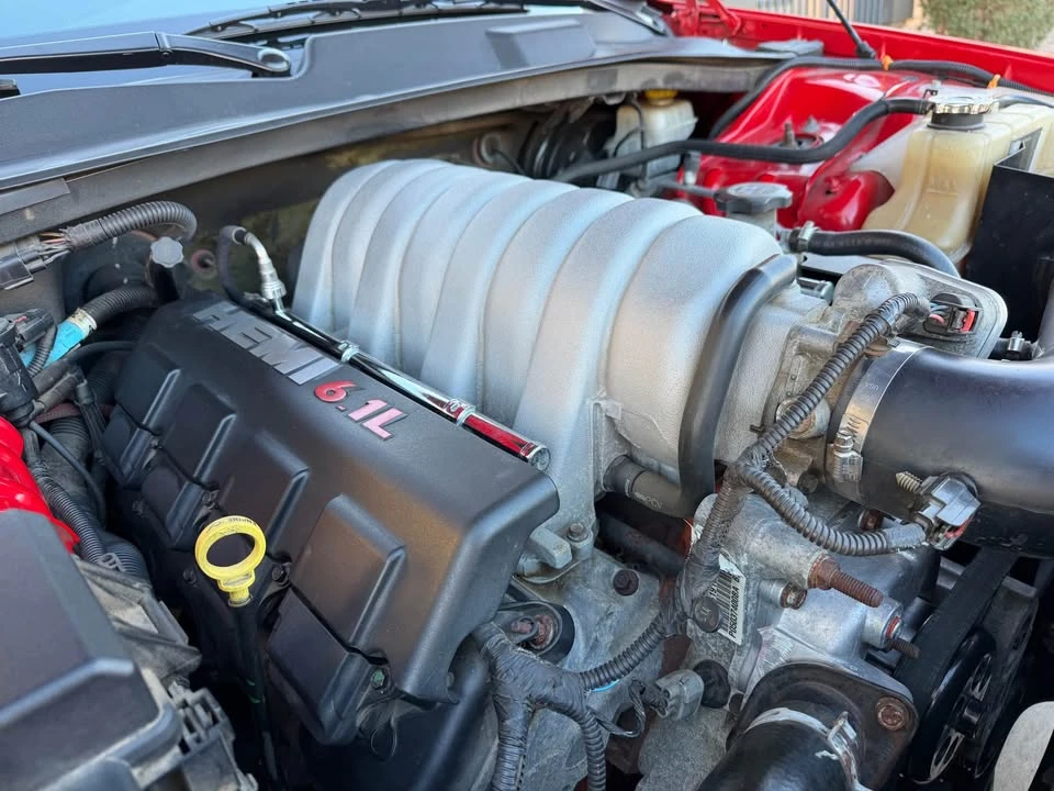 2007 Dodge Magnum 2nd Gen Wagon - Image 13 of 14