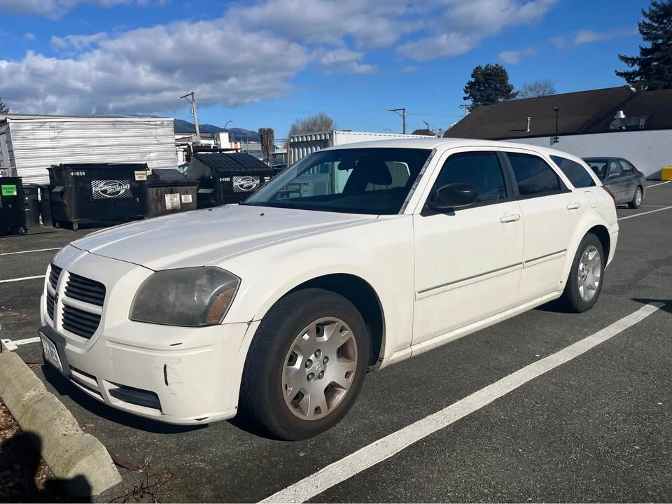 2007 Dodge Magnum 2nd Gen Wagon - Image 3 of 9