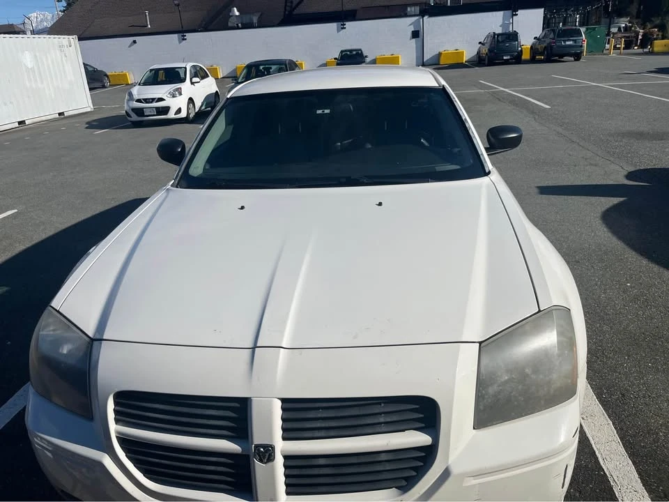 2007 Dodge Magnum 2nd Gen Wagon - Image 2 of 9