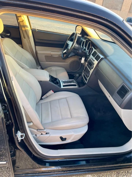 2007 Dodge Magnum 2nd Gen Wagon - Image 8 of 12