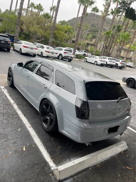 2007 Dodge Magnum 2nd Gen Wagon - Image 8 of 16