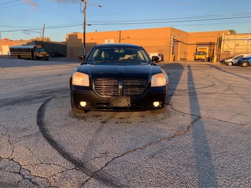 2007 Dodge Magnum 2nd Gen Wagon - Image 10 of 14