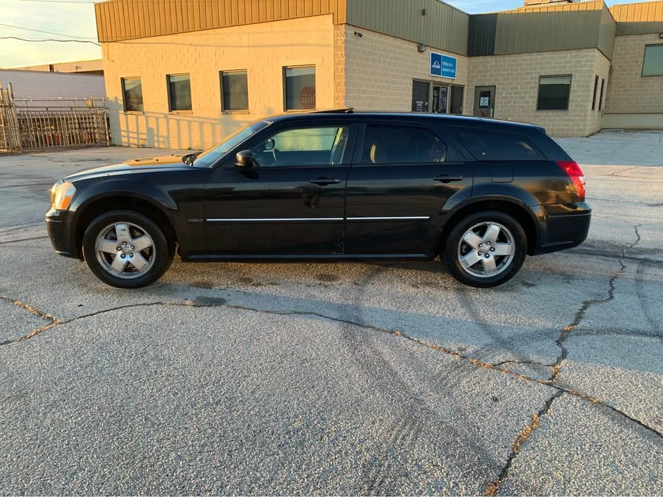 2007 Dodge Magnum 2nd Gen Wagon - Image 9 of 14