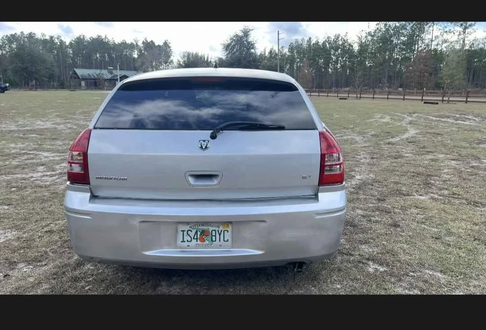 2007 Dodge Magnum 2nd Gen Wagon - Image 3 of 10