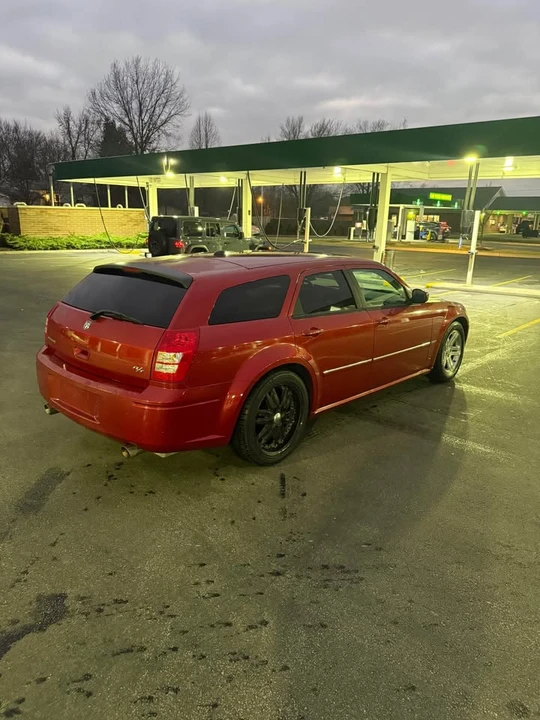 2007 Dodge Magnum 2nd Gen Wagon - Image 4 of 6