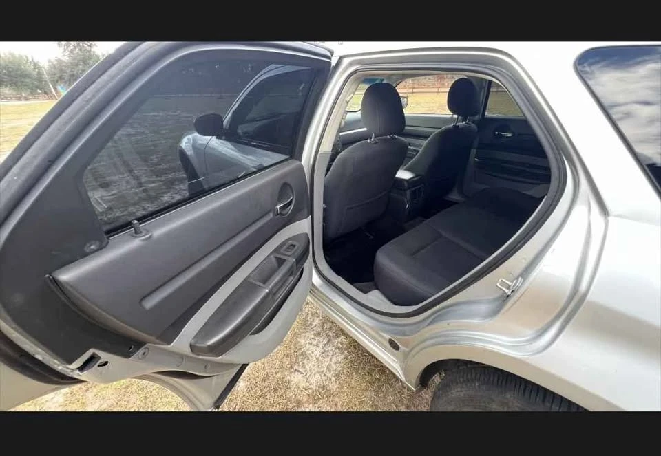 2007 Dodge Magnum 2nd Gen Wagon - Image 6 of 10