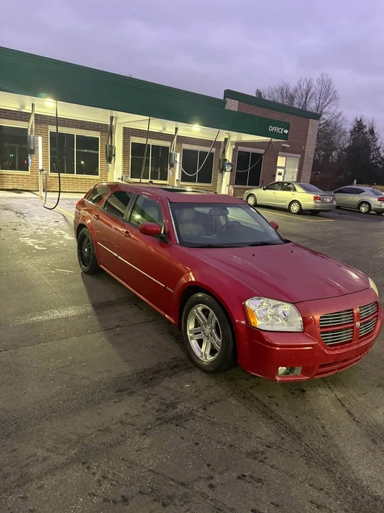 2007 Dodge Magnum 2nd Gen Wagon - Image 3 of 6