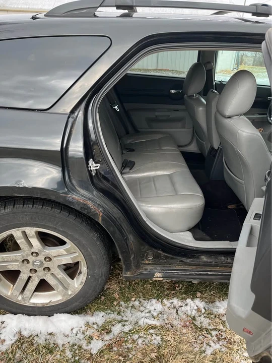 2007 Dodge Magnum 2nd Gen Wagon - Image 8 of 12