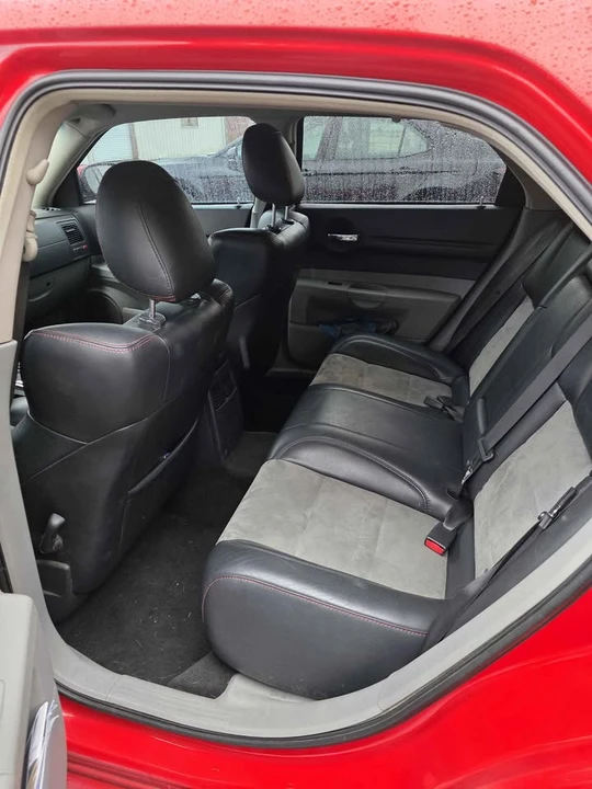 2007 Dodge Magnum SRT8 2nd Gen - Image 9 of 11