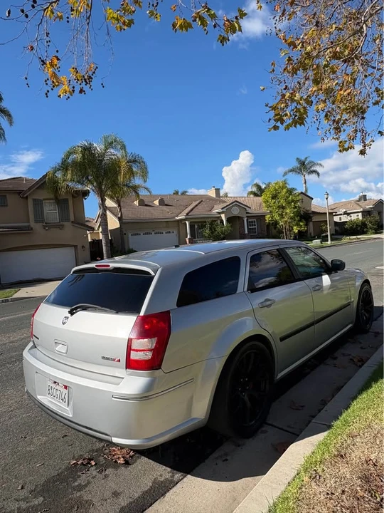 2007 Dodge Magnum SRT8 2nd Gen - Image 2 of 6
