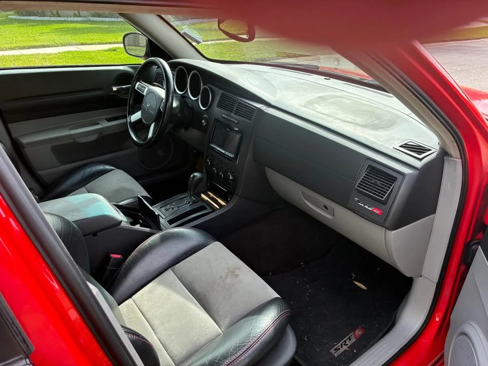 2007 Dodge Magnum SRT8 2nd Gen - Image 2 of 4