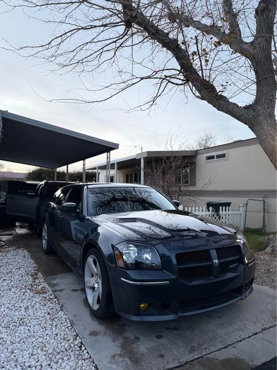 2007 Dodge Magnum SRT8 2nd Gen - Image 2 of 9