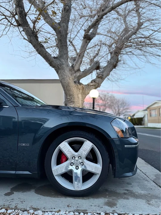 2007 Dodge Magnum SRT8 2nd Gen - Image 3 of 9