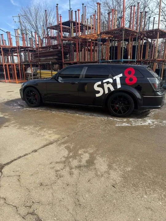 2007 Dodge Magnum SRT8 2nd Gen - Image 3 of 4