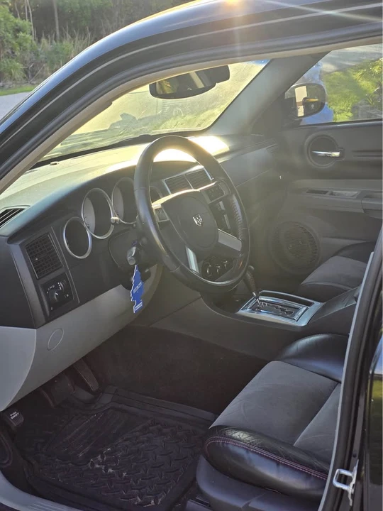 2007 Dodge Magnum SRT8 2nd Gen - Image 12 of 19
