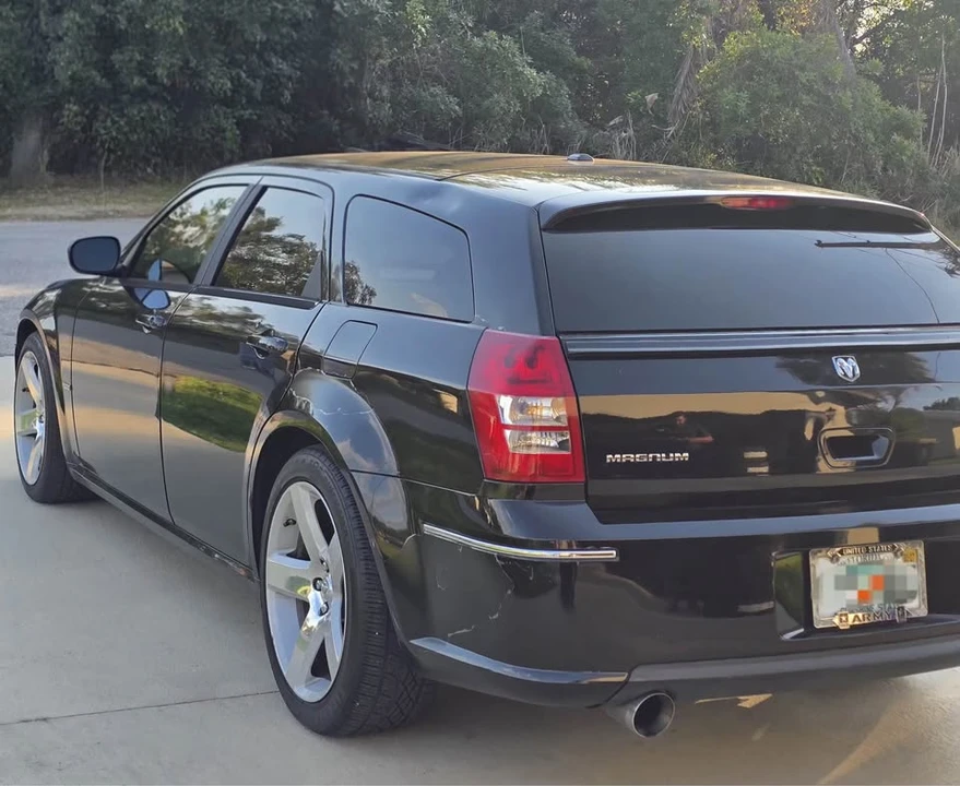 2007 Dodge Magnum SRT8 2nd Gen - Image 3 of 19