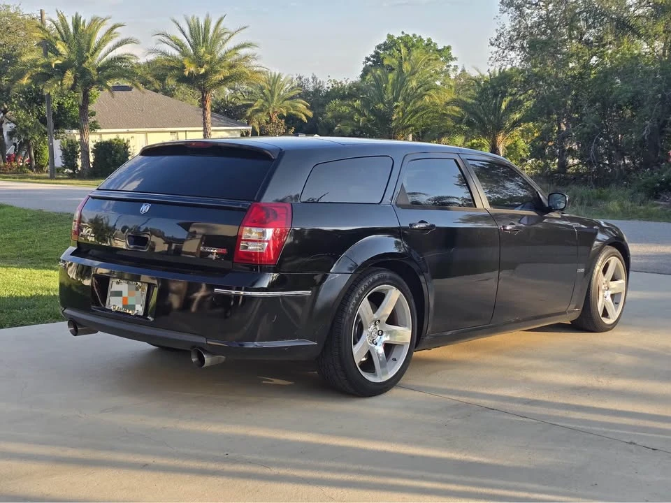 2007 Dodge Magnum SRT8 2nd Gen - Image 4 of 19