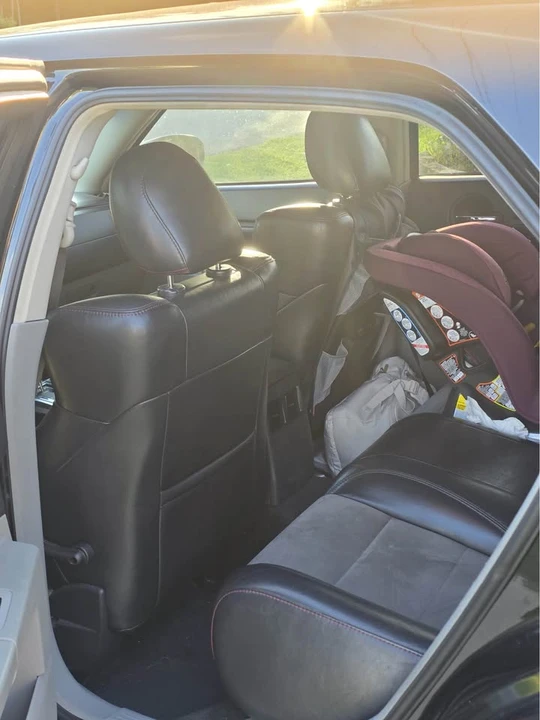 2007 Dodge Magnum SRT8 2nd Gen - Image 11 of 19