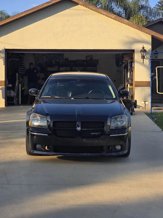 2007 Dodge Magnum SRT8 2nd Gen - Image 2 of 19