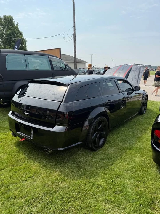 2007 Dodge Magnum SRT8 2nd Gen - Image 3 of 18