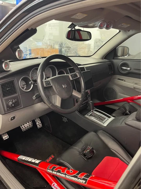 2007 Dodge Magnum SRT8 2nd Gen - Image 9 of 18