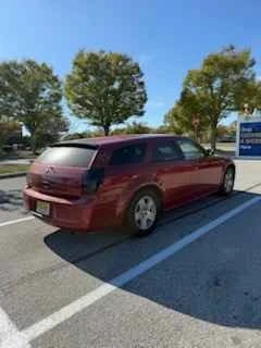 2007 Dodge Magnum 2nd Gen Wagon - Image 3 of 9