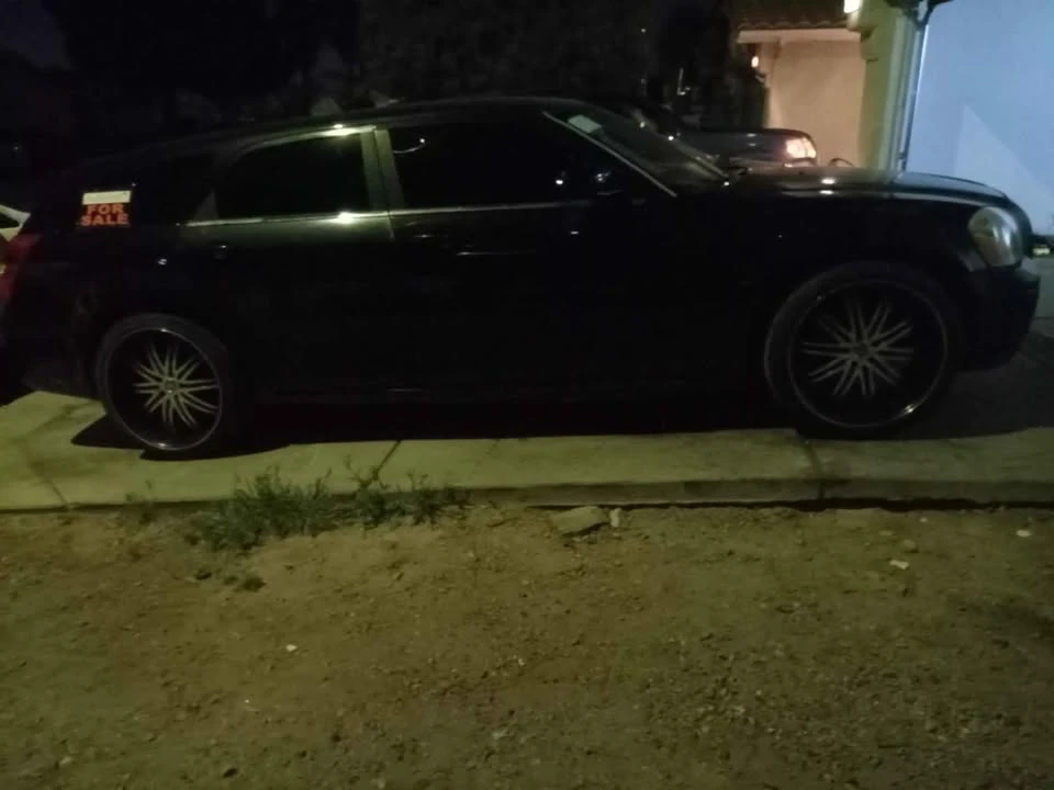 2007 Dodge Magnum 2nd Gen Wagon - Image 5 of 19
