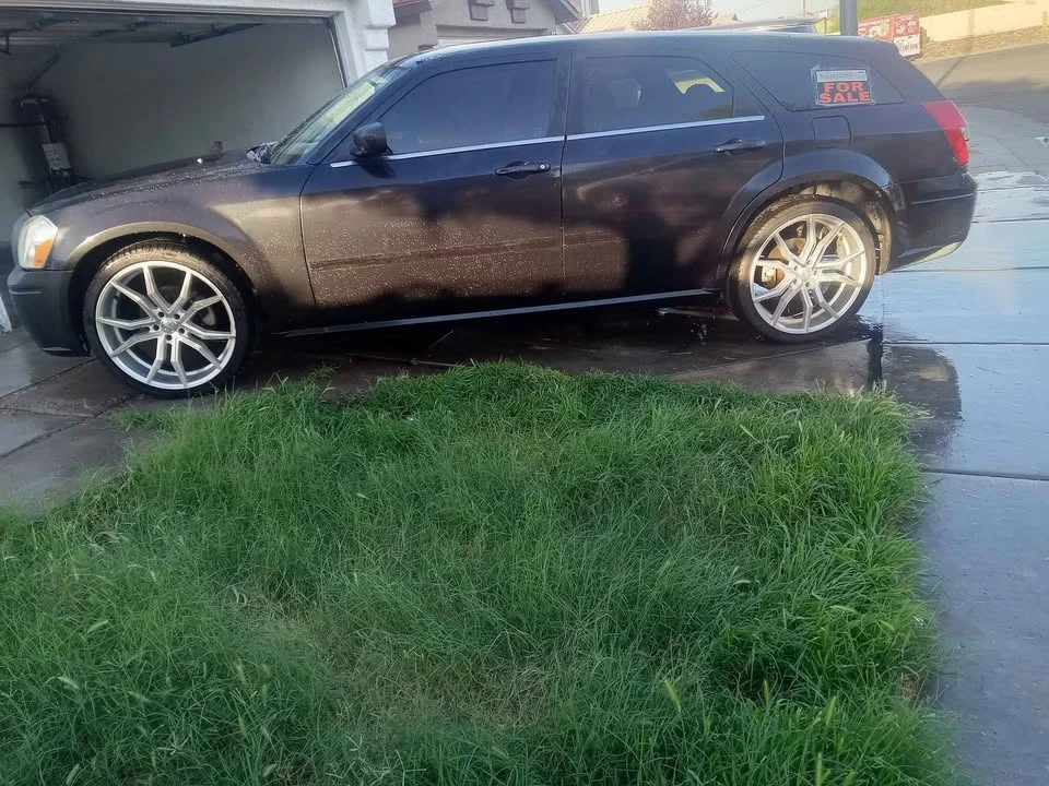 2007 Dodge Magnum 2nd Gen Wagon - Image 6 of 19