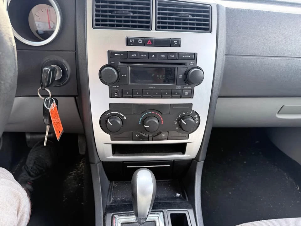 2007 Dodge Magnum 2nd Gen Wagon - Image 10 of 13