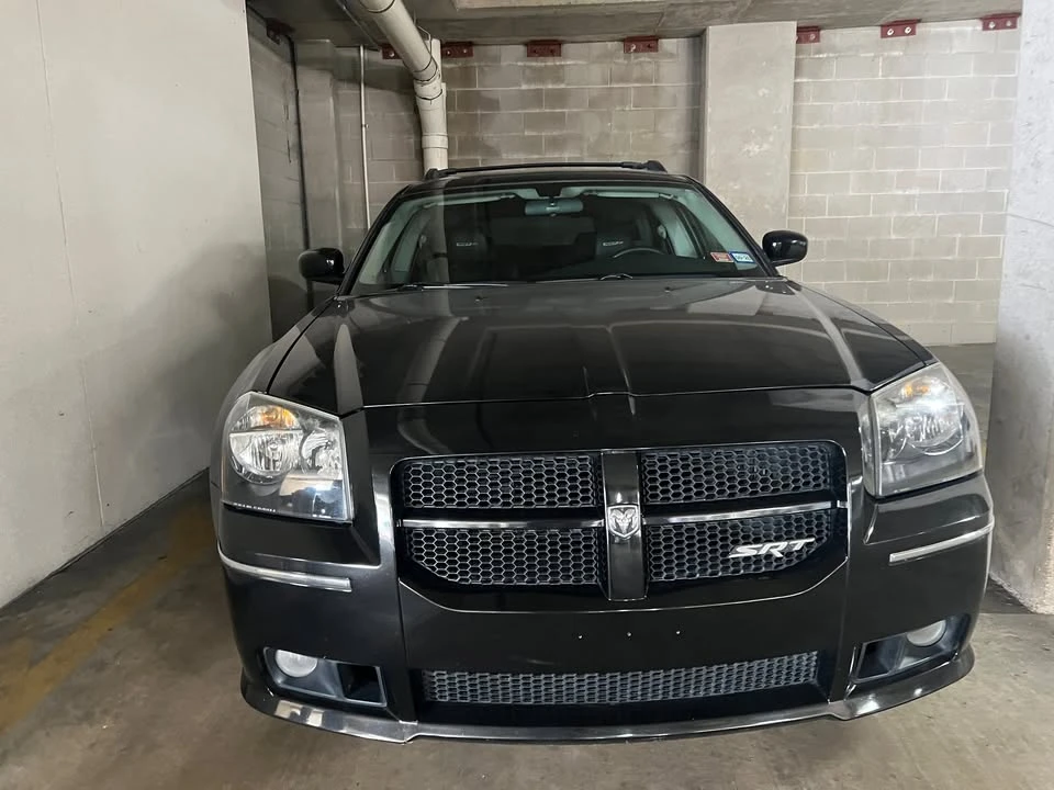 2007 Dodge Magnum SRT8 2nd Gen - Image 2 of 19