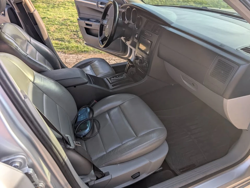 2007 Dodge Magnum 2nd Gen Wagon - Image 16 of 20