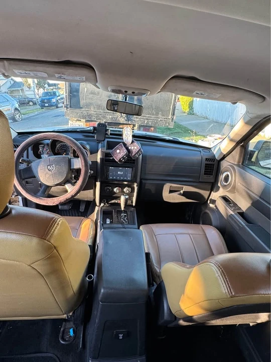 2007 Dodge Nitro - Image 11 of 15