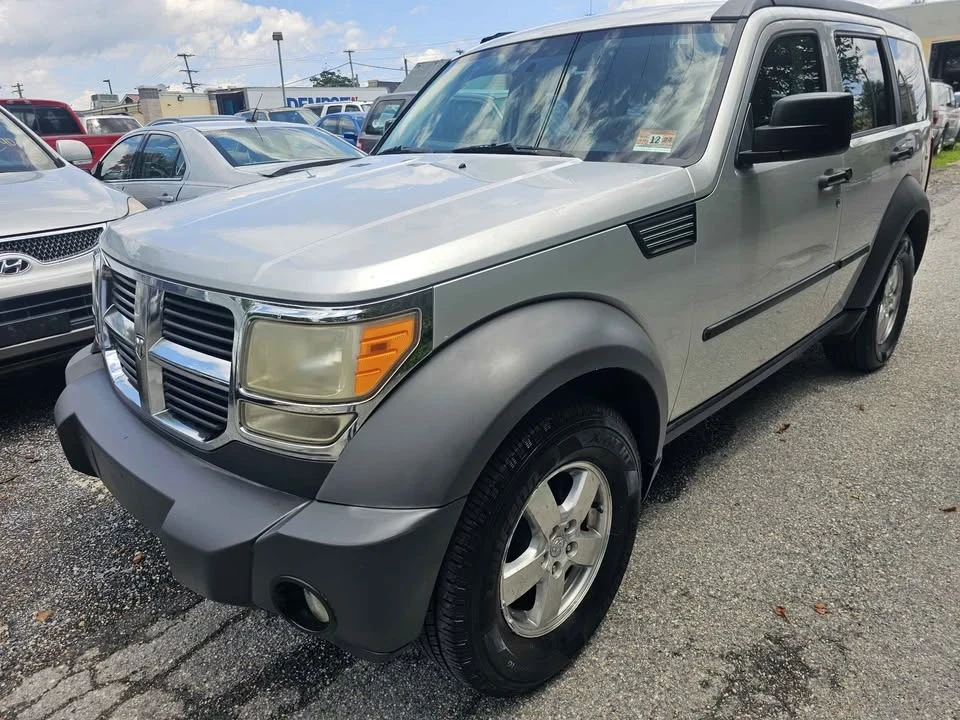 2007 Dodge Nitro - Image 2 of 6