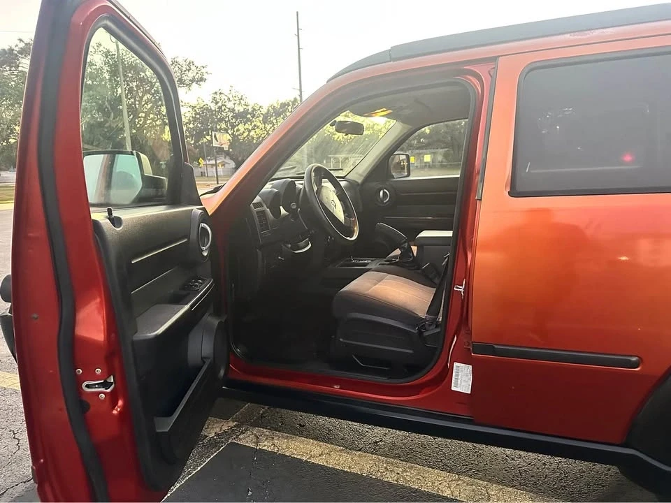 2007 Dodge Nitro - Image 11 of 16