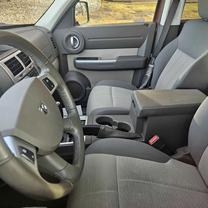 2007 Dodge Nitro - Image 8 of 16