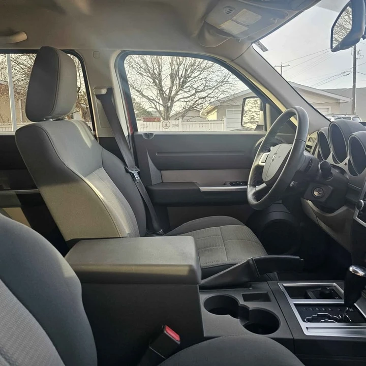 2007 Dodge Nitro - Image 13 of 16