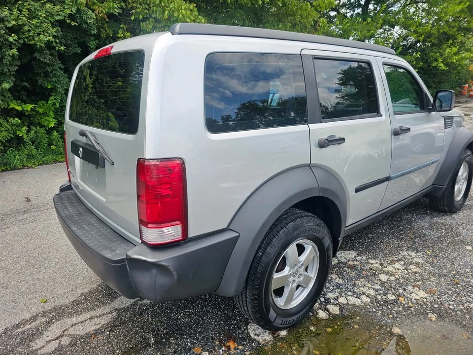 2007 Dodge Nitro - Image 2 of 5
