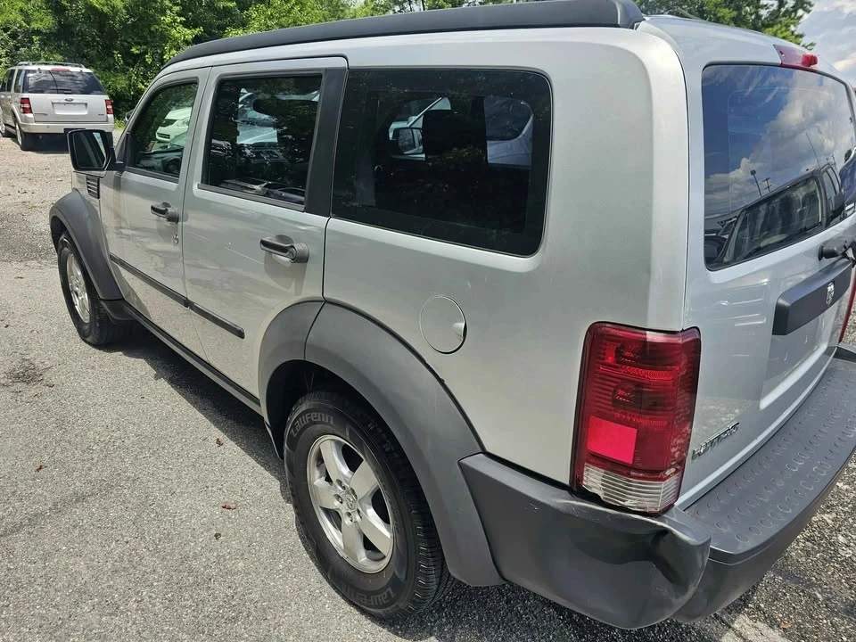 2007 Dodge Nitro - Image 2 of 6