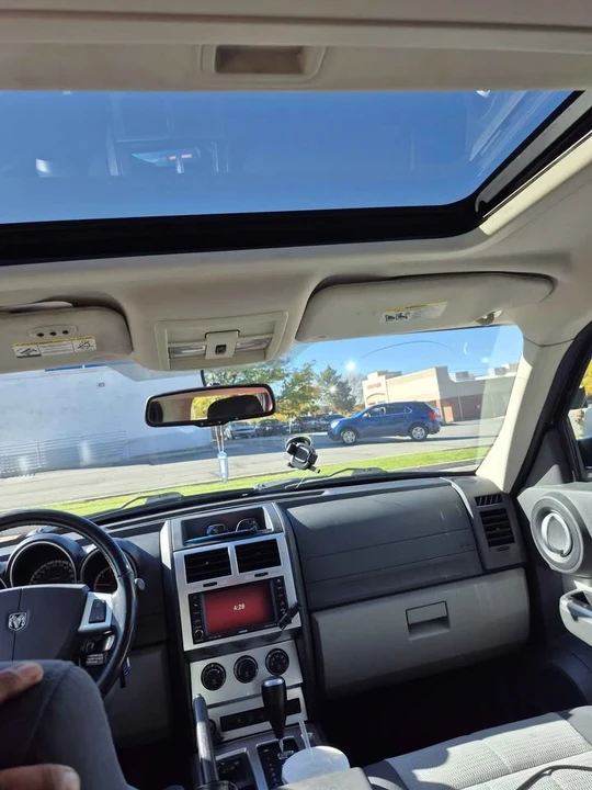 2007 Dodge Nitro - Image 6 of 8