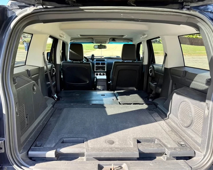 2007 Dodge Nitro - Image 16 of 18