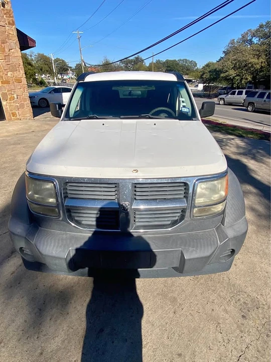 2007 Dodge Nitro - Image 2 of 8