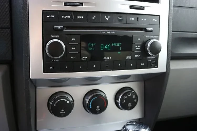 2007 Dodge Nitro - Image 3 of 9