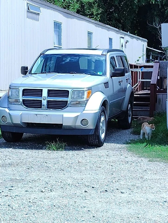 2007 Dodge Nitro - Image 2 of 4