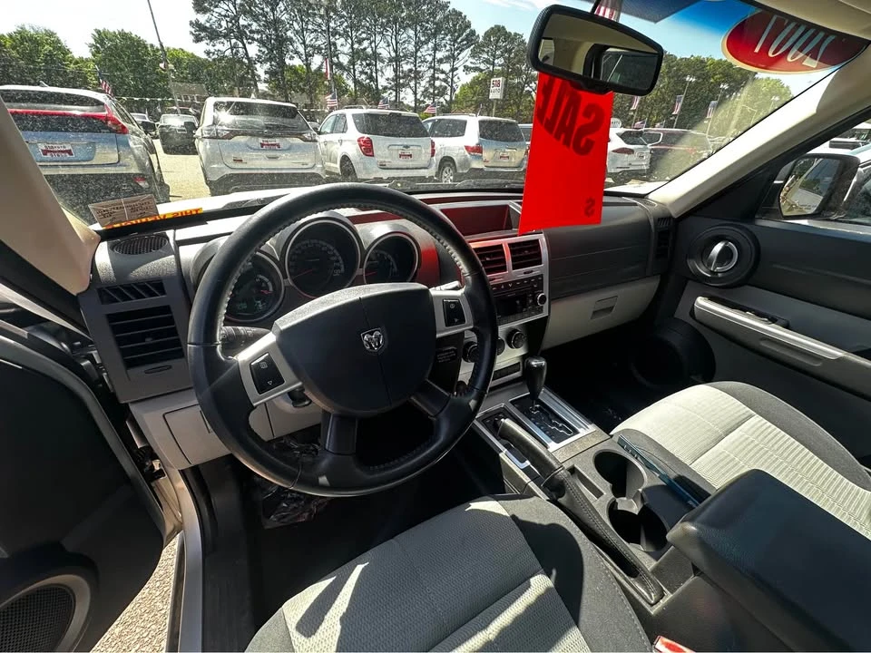 2007 Dodge Nitro - Image 11 of 13