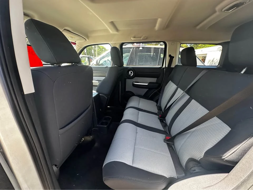 2007 Dodge Nitro - Image 12 of 13
