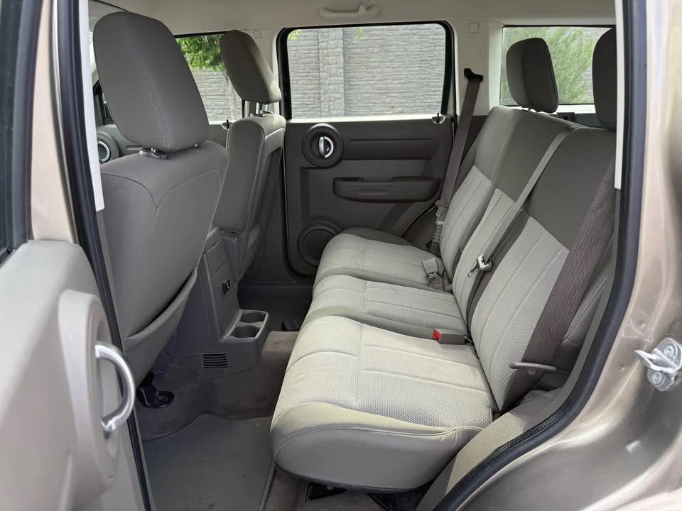 2007 Dodge Nitro - Image 8 of 12